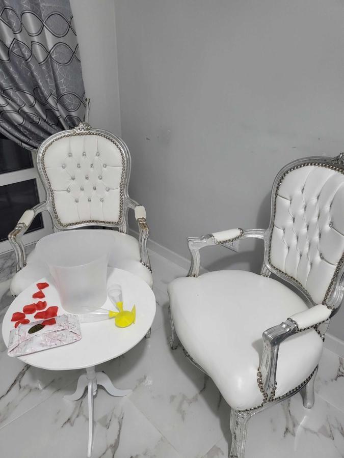 B&B White House Pulsano Bagian luar foto